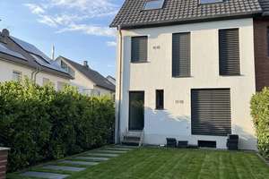 Stilvoll sanierte Doppelhaushälfte in Rheinnähe – Die vollständige Adresse der Immobilie erhältst du vom Anbieter., 41468 Uedesheim, Neuss – Vorschaubild 1