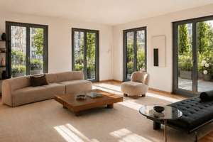 Lichtdurchflutete Maisonette-Wohnung mit 2 Sonnenterrassen im Viktoria Quartier