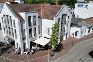 Renditestarke Kapitalanlage in City Lage bestehend aus 3 Gebäudeteilen mit einer Rendite von 5,57% – Obernstraße 10, 26316 Friesland (Kreis) – Vorschaubild 3