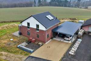 Junges Einfamilienhaus mit lichtdurchfluteten Räumen, moderner Ausstattung und großem Garten! – Cochem-Zell (Kreis) – Vorschaubild 2