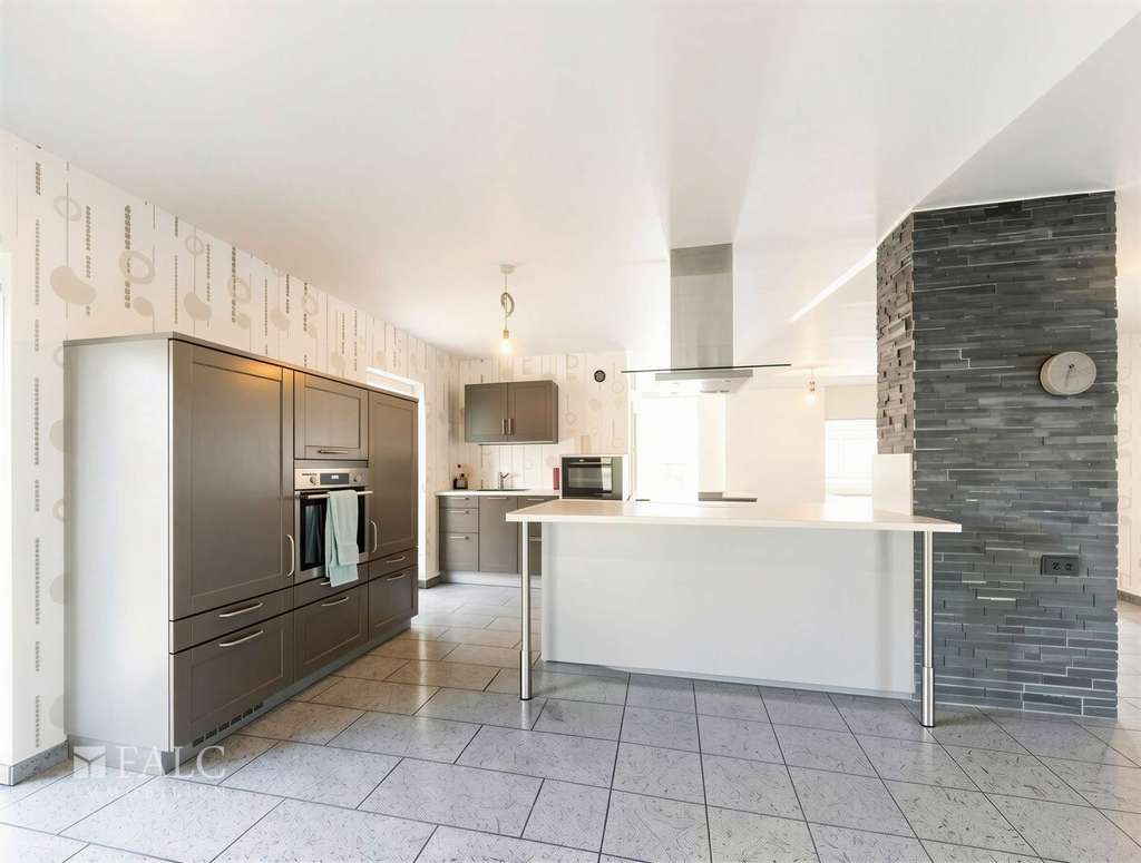 Immobilie in Rheinbrohl - Moderner Bungalow mit großzügigem Garten und Garage - Bild 3