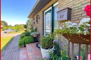 "Mein Garten ist mein Zuhause" - Einfamilienhaus mit liebevoll angelegtem Garten zum Wohlfühlen – Schleswig-Flensburg (Kreis) – Vorschaubild 6
