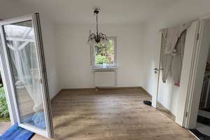 Einfamilienhaus mit Wintergarten, großem Garten und modernisiertem Wohnkomfort – Die vollständige Adresse der Immobilie erhältst du vom Anbieter., 7751 Isserstedt, Jena – Vorschaubild 4