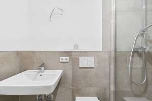 Großzügiges Apartment mit Balkon und TG-Einzelstellplatz – Die vollständige Adresse der Immobilie erhältst du vom Anbieter., 81476 Forstenried, München – Vorschaubild 5