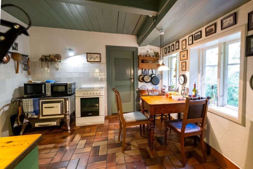 Immobilie in Niebüll - Baudenkmal - Bauernhaus unter Reet mit Scheune auf einer Warft im Gotteskoog - Bild 15