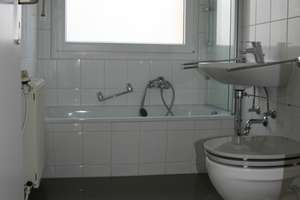 3-Zi.-Whg mit Garage in ruhigem 4-Parteienhaus in Porz-Urbach – Die vollständige Adresse der Immobilie erhältst du vom Anbieter., 51145 Urbach, Köln – Vorschaubild 7