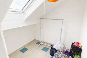 Leerstehendes 1-/2-Familienhaus: Potential * 117 qm * Garten * Garage * ruhige Lage * S-Rohracker * – Die vollständige Adresse der Immobilie erhältst du vom Anbieter., 70329 Rohracker, Stuttgart – Vorschaubild 11