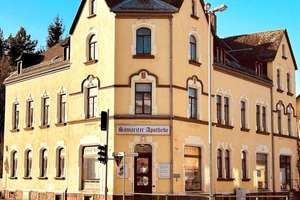 Sanierungswürdiges Wohn- und Geschäftshaus mit Denkmalschutz in guter Lage