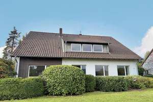 Schönes Zweifamilienhaus mit Potenzial in ruhiger Lage von Herford – Die vollständige Adresse der Immobilie erhältst du vom Anbieter., 32049 Herford – Vorschaubild 3