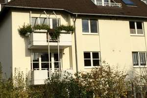 Helle 2-Zimmer Dachgeschosswohnung in Langenfeld (Rheinland)