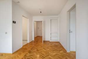 Lichtdurchflutete, charmante Dachgeschosswohnung
mit Südwest-Terrasse in sehr ruhiger und beliebter – Die vollständige Adresse der Immobilie erhältst du vom Anbieter., 52076 Kornelimünster, Aachen – Vorschaubild 8