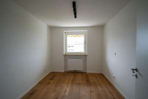 Erstbezug nach Kernsanierung inkl. Alpenblick - Perfekt für Familie oder WG – Schaffhauser Straße 16, 81476 Forstenried, München – Vorschaubild 12