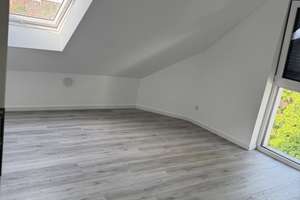 Wohnen mit Charakter: Drei-Zimmer-Dachgeschosswohnung in Zuffenhausen – Elsässer 34, 70435 Zuffenhausen-Hohenstein, Stuttgart – Vorschaubild 13
