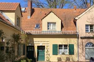 KLEIN FEIN HISTORISCH - denkmalgeschütztes Reihenmittelhaus in Berlin-Siemensstadt