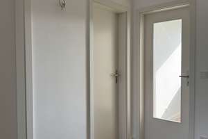 Erstbezug nach Renovierung: Helle, ruhige 2-Zimmer-Wohnung mit Balkon in Oberkassel – 40547 Niederkassel, Düsseldorf – Vorschaubild 2