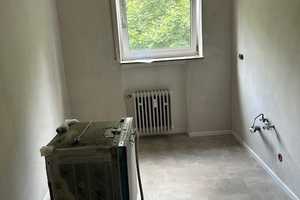 Renovierte 3-ZKB im 2.OG mit Balkon und Lift in toller Lage - Karlsruhe-Waldstadt! – Kolberger Str. 18c, 76139 Karlsruhe – Vorschaubild 4