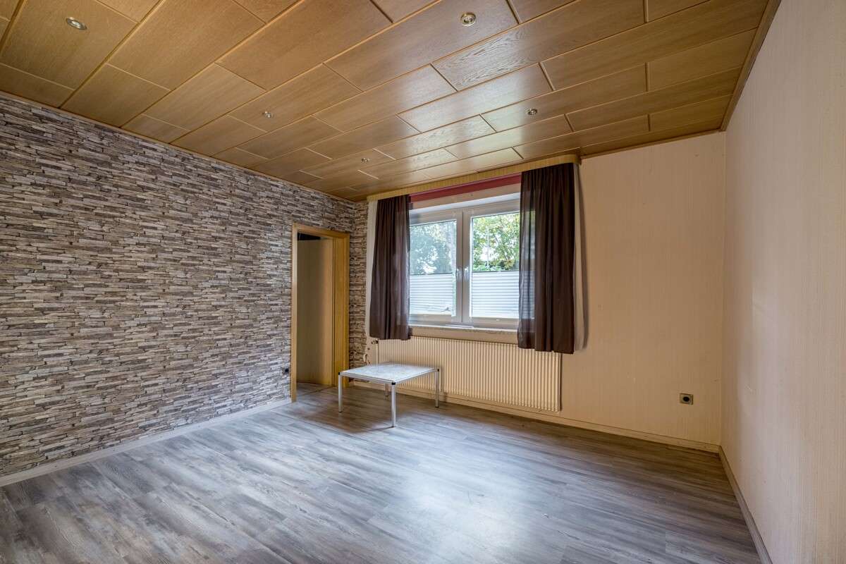 Immobilie in Geestland - Einzigartiges Einfamilienhaus in Debstedt: Geräumiges Wohnen mit zwei Garagen und großem Grundstück - Bild 13