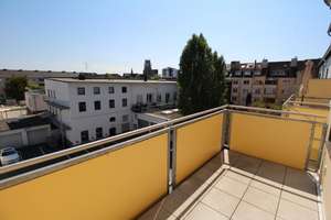 EXKLUSIV PEMPELFORT PARKETT EINBAUKÜCHE BALKON MODERNES WANNENBAD RUHIG + HELL 3. ETAGE/FRANKENSTR. – Frankenstraße 23A, 40476 Derendorf, Düsseldorf – Vorschaubild 11
