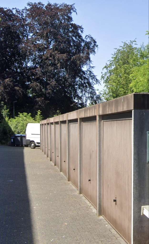 Vier Garagen in attraktiver Lage von Hattingen zu verkaufen!