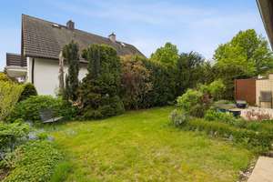 Sofort bezugsfrei in Wittenau: luxuriös ausgestattete DHH mit 5 Zimmern, 160qm Wfl., ausgebautes DG – Engelroder Weg 2A, 13435 Wittenau, Berlin – Vorschaubild 8
