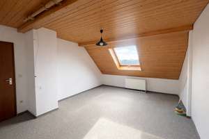 Große Altbauwohnung mit Potenzial:  130 m² Wohnfläche, Balkon und 3 Schlafzimmern! – Die vollständige Adresse der Immobilie erhältst du vom Anbieter., 75179 Brötzingen, Pforzheim – Vorschaubild 8