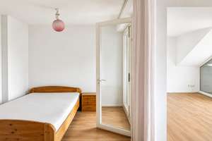 Attraktive 3-Zimmer-Dachgeschosswohnung in Berlin-Neukölln – aktuell als WG vermietet – Die vollständige Adresse der Immobilie erhältst du vom Anbieter., 12051 Neukölln (Ortsteil), Berlin – Vorschaubild 3