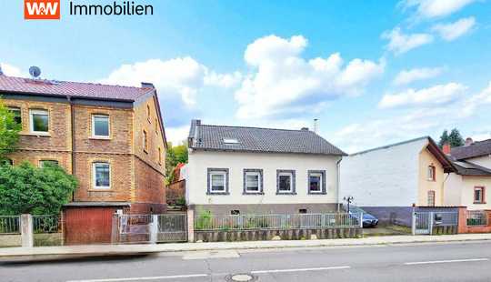 Bild von Neues Zuhause mit ganz viel Zukunft! Einfamilienhaus mit Garten, Garage, Carport & Neben­gebäude!