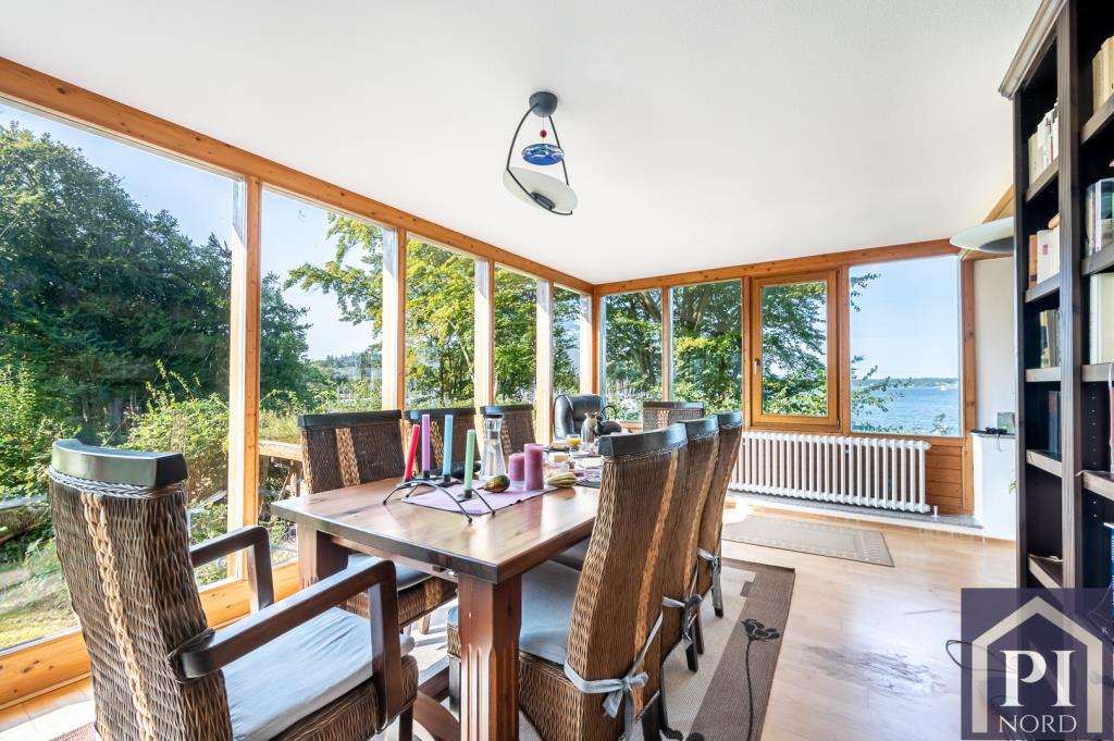 Immobilie in Glücksburg - Erste Wasserreihe! Maritimes Wohnen oberhalb der Promenade - Bild 2