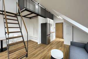 Möblierte 1-Zimmerwohnung mit Dachterrasse im Fünfgiebelhaus zu vermieten – Waitzstraße 75 B, 24105 Blücherplatz, Kiel – Vorschaubild 2
