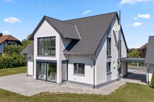 Hochwertiger Neubau! Energieeffizientes Architektenhaus mit Privatsphäre auf großem Grundstück – Die vollständige Adresse der Immobilie erhältst du vom Anbieter., 95503 Hummeltal – Vorschaubild 4