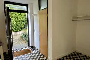 Modernes 5-Zimmer Haus mit Garten in grüner und ruhiger Idylle nahe Kaiserswerth – Düsseldorf – Vorschaubild 5