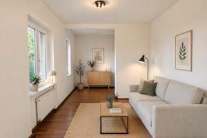Traumhafte Villa mit privatem Pool, wunderschönem Garten und sonnigem Eckgrundstück Dresden-Weixdorf – Die vollständige Adresse der Immobilie erhältst du vom Anbieter., 1108 Weixdorf, Dresden – Vorschaubild 3