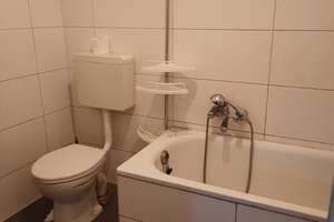 2 Zimmer Wohnung mit Balkon Zentral in Altenessen-Süd – Altenessener Str. 255, 45132 Altenessen-Süd, Essen – Vorschaubild 4