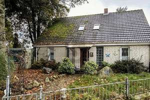 EINFAMILIENHAUS MIT MODERNISIERUNGSBEDARF  – Die vollständige Adresse der Immobilie erhältst du vom Anbieter., 26892 Wippingen – Vorschaubild 4