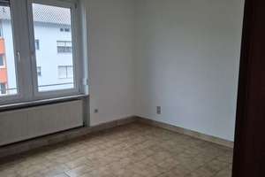 3-Zimmer-Wohnung zur Miete im denkmalgeschützten Altbau in Pforzheim – Die vollständige Adresse der Immobilie erhältst du vom Anbieter., 75172 Südweststadt, Pforzheim – Vorschaubild 4