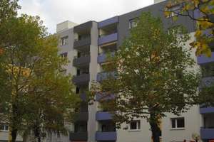 Fassadenvollwärmeschutz, Aufzug und ruhige Stadtlage