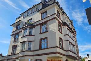 Neu umfassend renoviert! Schicke 2-Zimmer DG Wohnung mit Klimaanlage - zentral in Bornheim