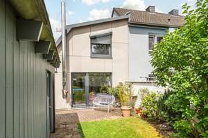 Modernes Traumhaus mit Kamin und Pool! – Die vollständige Adresse der Immobilie erhältst du vom Anbieter., 51145 Urbach, Köln – Vorschaubild 23