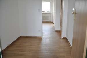 1,5 Zi.-WHG Feucht, neu renoviert, schöne Lage, Küche – Die vollständige Adresse der Immobilie erhältst du vom Anbieter., 90537 Feucht – Vorschaubild 2