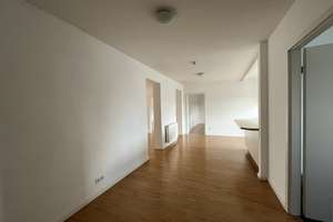 Helle 4-Zimmer-Wohnung mit Balkon und Aufzug – Die vollständige Adresse der Immobilie erhältst du vom Anbieter., 70190 Stöckach, Stuttgart – Vorschaubild 4