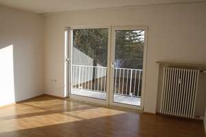 Zentral gelegene, helle 3-Zi.-Whg mit gartenseitigem Süd-Balkon – Nikolaus-Rüdinger-Straße 20, 80999 Untermenzing, München – Vorschaubild 2