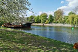 Provisionsfrei & direkt am Landwehrkanal: ruhige 2 Zi Wohnung mit ca. 55 m² und  3-4m‑Deckenhöhe – Carl-Herz-Ufer 7, 10961 Kreuzberg, Berlin – Vorschaubild 5