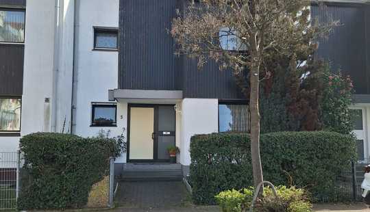 Bild von Reihenmittelhaus in zentrale Lage mit viel Potential "Hanau"