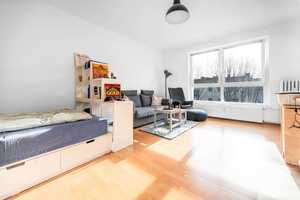 ⭐️ Modernes Studio nahe Viktoria-Luise-Plz - Helles Studio mit Süd-Blk & Aufzug in Traumhafter Lage – Berlin – Vorschaubild 2
