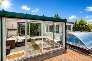 Familienidylle in Britz: Bungalow mit Sauna, Pool und vielseitigem Kellerbereich – Die vollständige Adresse der Immobilie erhältst du vom Anbieter., 12347 Britz, Berlin – Vorschaubild 3