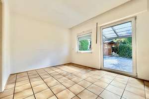 **Schönes Einfamilienhaus mit ELW und Doppelgarage in toller Lage von Siegen / Gosenbach** – Die vollständige Adresse der Immobilie erhältst du vom Anbieter., 57080 Gosenbach, Siegen – Vorschaubild 18