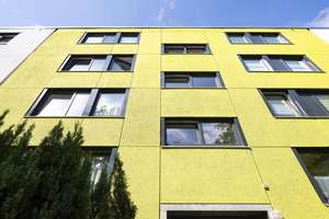Renoviert. Bezugsfertig. Ihr Zuhause. / Renovated. Move-in ready. Your new home.