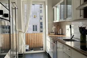 Hochwertige 3 Zimmer Wohnung mit Balkon in der Südstadt