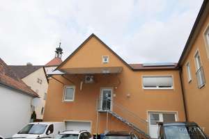 Wohn- und Geschäftshaus inmitten einer liebenswerten Kleinstadt – Die vollständige Adresse der Immobilie erhältst du vom Anbieter., 97215 Uffenheim – Vorschaubild 3