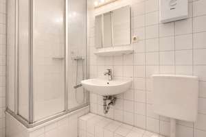 *HELLE EG WOHNUNG MIT TERRASSE* - IM DÜSSELTAL – Ahnfeldstr. 13, 40239 Düsseltal, Düsseldorf – Vorschaubild 5